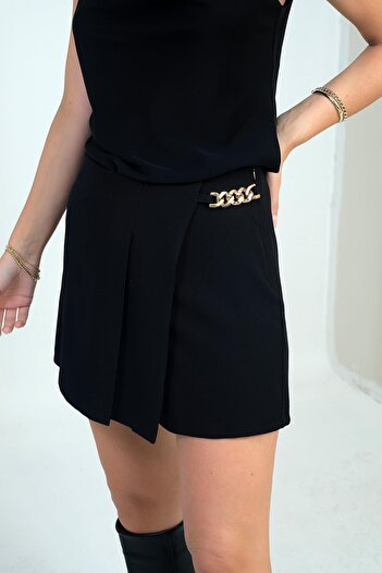 By Saygı Women's Chain Detailed Crepe Shorts Skirt