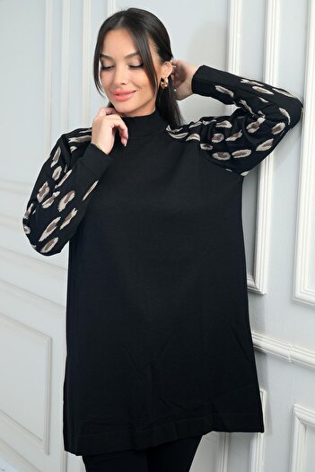 By Saygı Women's Patterned Sleeves Turtleneck Tunic