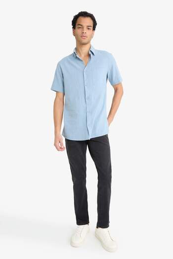 DeFacto Slim Fit πουκάμισο με κοντό μανίκι με λαιμόκοψη πόλο F6343AX25AU