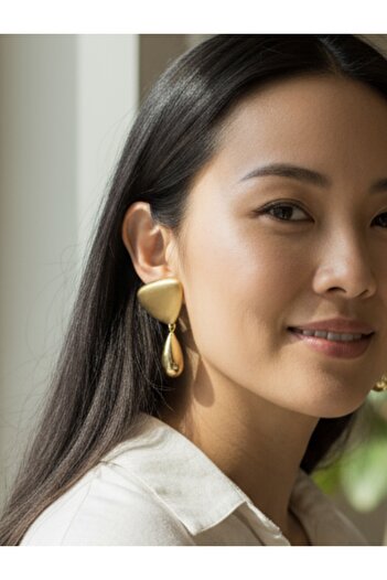 Lunays Monika Dangle Women's Earrings Gold Color