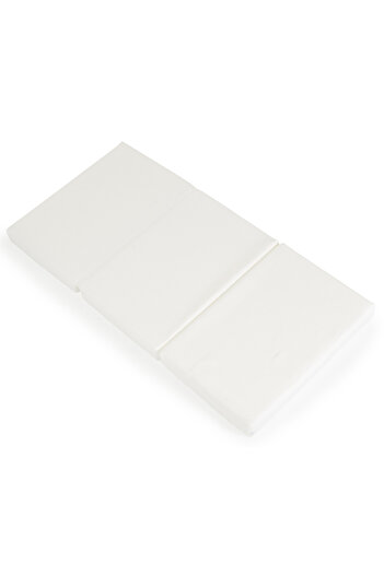 Hugzzz Snooze Pure White foldable travel mattress, anti-allergic cover, 120x60x6 cm