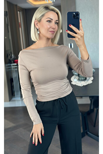 Dilvin 31401 Gathered Boat Neck Top-Mink