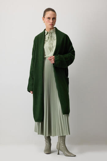 Touché Privé Oversize Knit Cardigan with Pockets