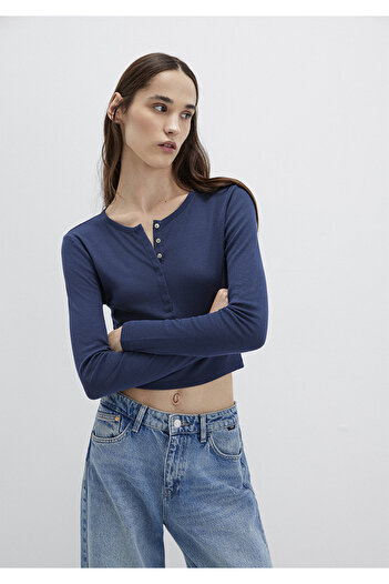 Mavi Button Detailed Long Sleeve Black Crop Basic T-Shirt Crop / Short Cut 1613403-70487
