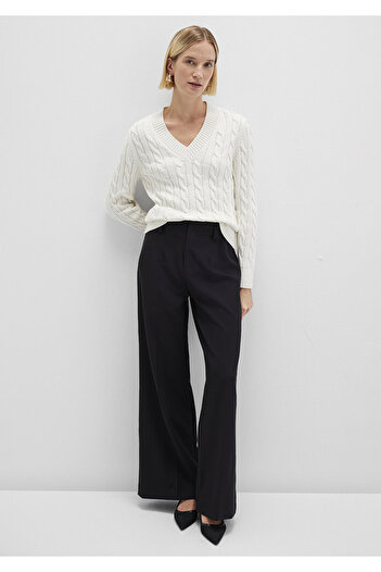 Mavi Шовковий кашемір з V-подібним вирізом, екрю, slim fit / вузький крій 1710720-70057