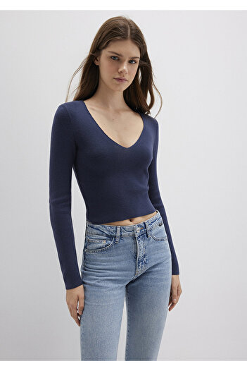 Mavi V-Neck Navy Blue Sweater Crop / Short Cut 1710122 -70487