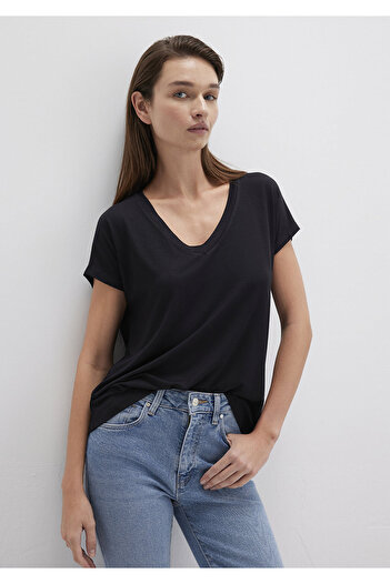 Mavi V-Neck Black Basic Viscous T-Shirt Regular Fit / Regular Fit 167714 -900