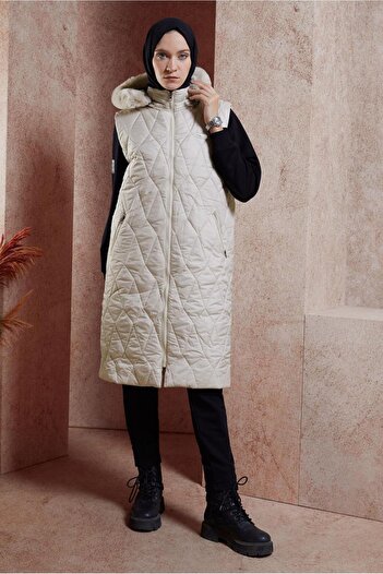 Alvina Stylish Hooded Puffer Vest - 90528