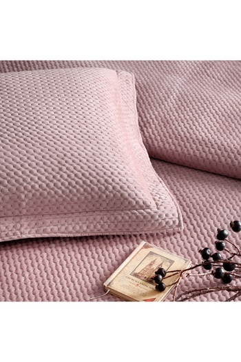 Linens Pink Glace Double Bedspread Set