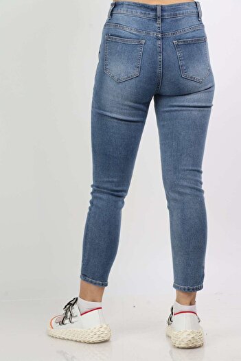 Nichii High-Waist Boyfriend Pants
