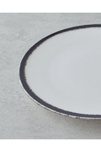 English Home Horizon 16 Piece Porcelain Breakfast Set - Black for 4