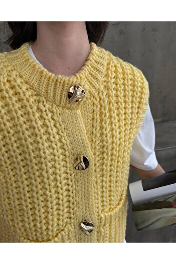BOUQUET OF TULİP Gold Buttoned Thick Knitted Pocket Vest