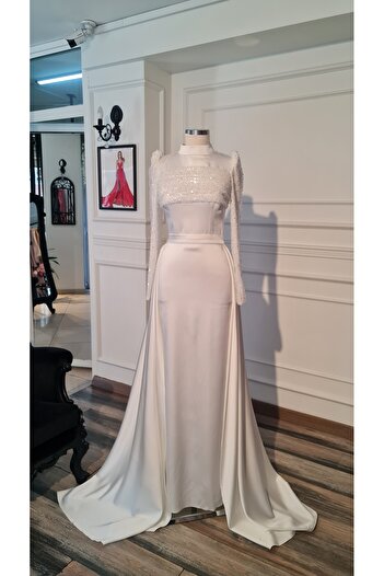 makbuleofficial Ecru White Satin, with Attached Skirt, Hijab Wedding Dress