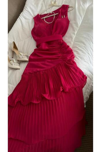 alweshah alahmar Fuchsia Georgette Plissé Dress
