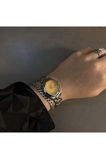LUXURY National Day Offer Women's Watch with Steel Band