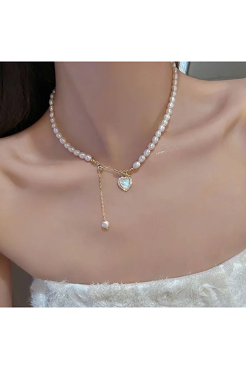 lor Pearl necklace with heart pendant