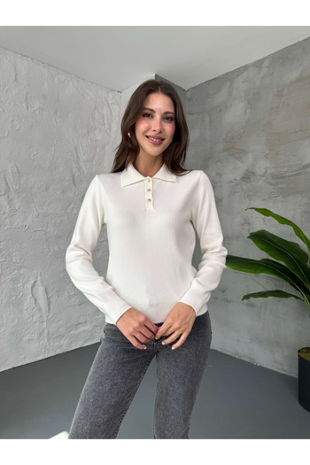 Elif Özbey Butik White Polo Neck Rose Button Knit Sweater