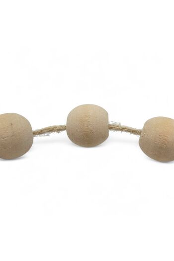 Casco Wooden decorative bead with a natural touch