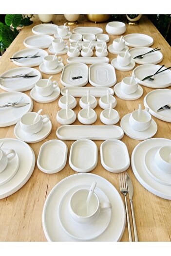 CASA DE BELLA Bianco Perla 86 Piece 12 Person Porcelain Breakfast Set with Teacups