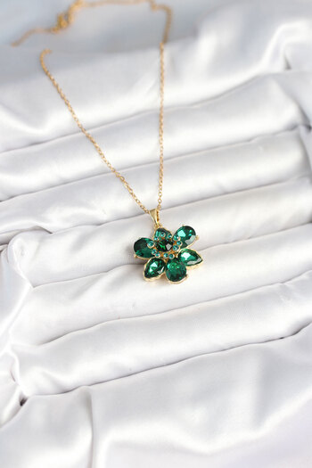 P Parla Green Flower Model Women's Necklace with 316L Steel Chain - Lisinya