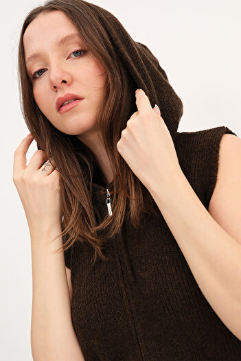 Addax Hooded Knitwear Vest Y3478