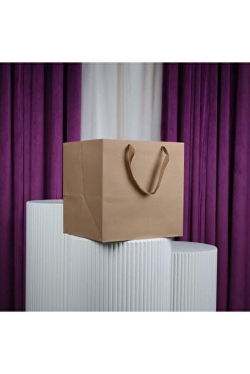 Gifts World Large square cardboard carrier bags