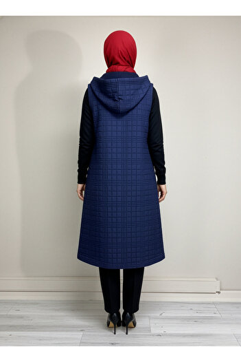 nevmira Hooded Zippered Quilted Vest