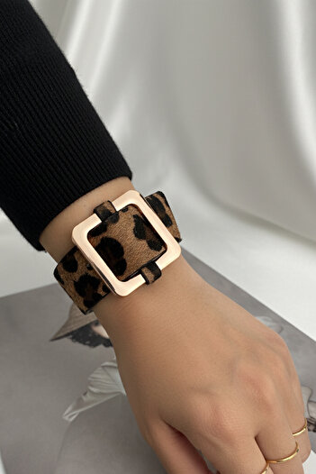 Modex Leopard Patterned Large Buckle Detailed Bracelet (25cm)
