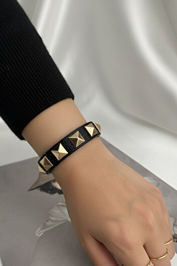 Modex Yellow Metal Staple Detail Leather Bracelet (24cm)