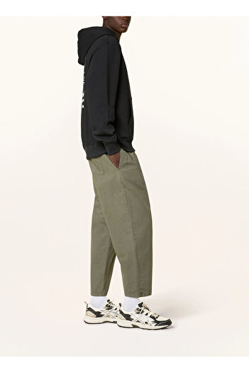 THE NORTH FACE Men's Black Cartoon Relaxed Sweatshirt