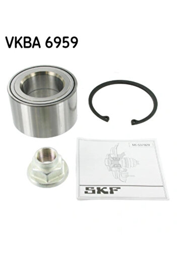 SKF Wheel bearing kit TOYOTA MARK II station wagon 2002-2007