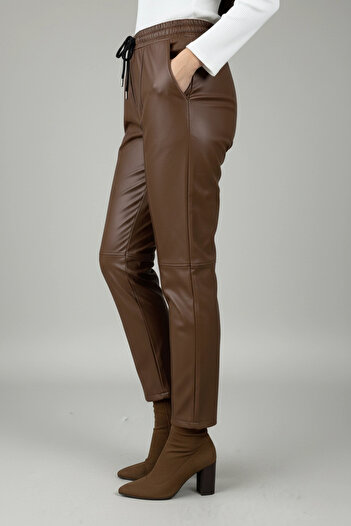MetuCA Women's Matte Brown Lycra Stretchy Soft Non-Cracking Leather Inside Ribbed Elastic Waist Jogger Pants