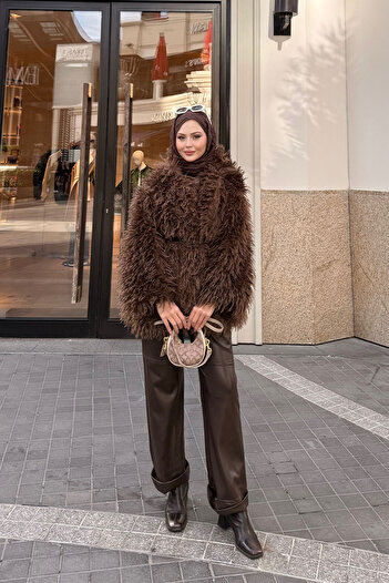 LOCCO Women's Belt Detail Short Fur Coat Brown