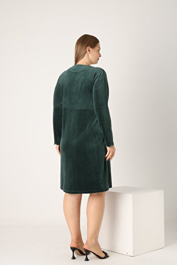 STELLETO Embroidered Stone Pocket Zippered Winter Velvet Plus Size Dress