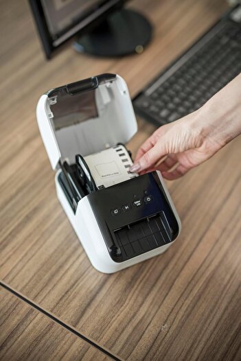 Brother طابعة ملصقات QL-800