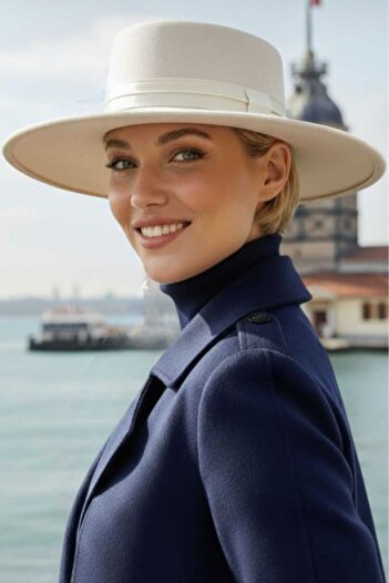Mood Agenda Women's Wide Brim Striped Cashmere Gondola Hat