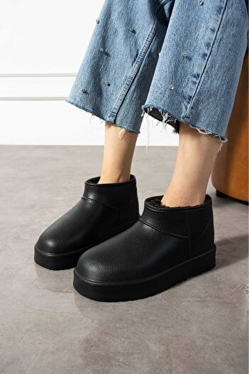 Moda Devrin Black Very Light and Flexible One-Piece Eva Waterproof Thick Sole Boots with Wool Inside