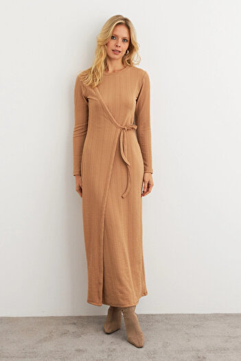 Cool & Sexy Kadın Camel Kruvaze Maxi Elbise COL31