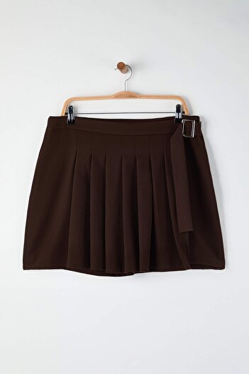 Trendyol Curve Brown Pleated Belted Woven Plus Size Shorts Skirt Tbbaw26Az00015