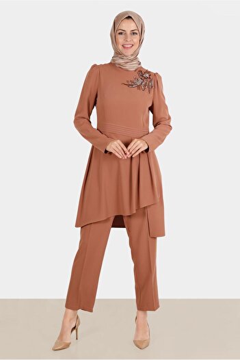 Alvina Stone Asymmetric Cut Double Pant. Team 30284