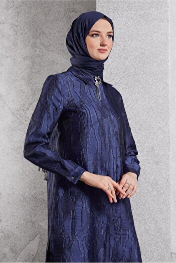 Alvina 44737 Model Jacquard Tunic with Brooch