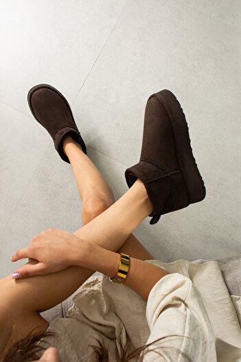 Lorenn Γυναικείες μπότες Ultra Mini Brown Suede με επένδυση από γούνα και χοντρή σόλα