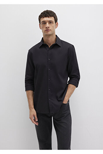 Mavi Μαύρο πουκάμισο Slim Fit / Tight Cut 8810217-900