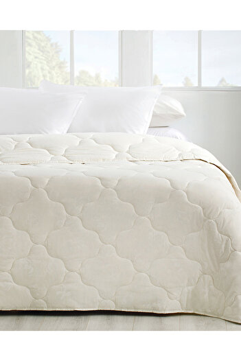 English Home Comfy Cotton Quilt 195X215 cm White