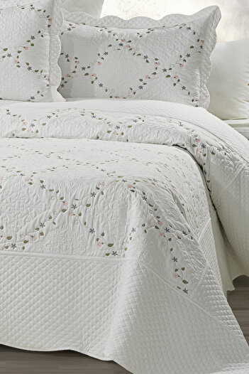 eco concept Double Embroidered Bedspread - Colorful Dowry Quilted