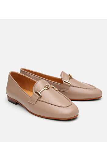 Hotiç Loafer clasic cu cataramă din piele de damă bej