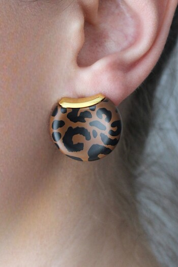 Nenya Leopard Patterned Button Model Earrings