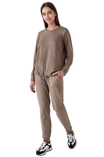 Pierre Cardin Women's Mink Color Combed Cotton Long Sleeve Pajama Set – Comfortable Fit, Soft Texture, Pocketed Model
