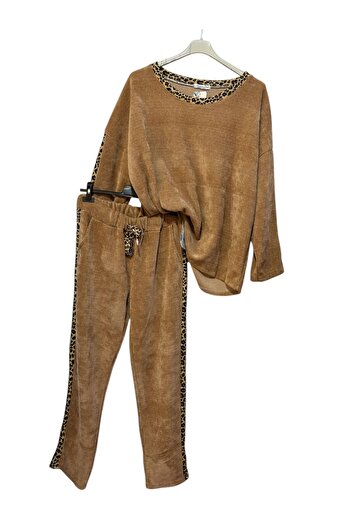 AGORATEKSTİL Women's Italian Leopard Print Velvet Suit