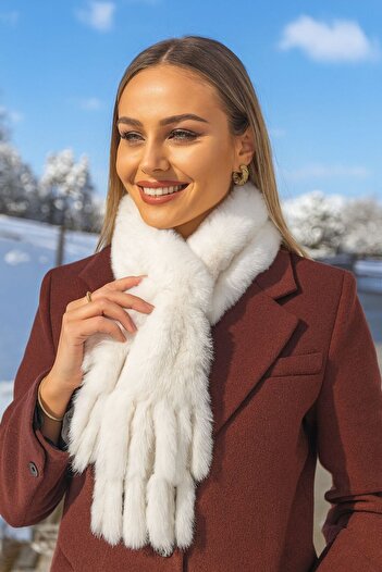 FELLMENS Ecru Tasseled Inside-Loop Plush Women's Neck Collar